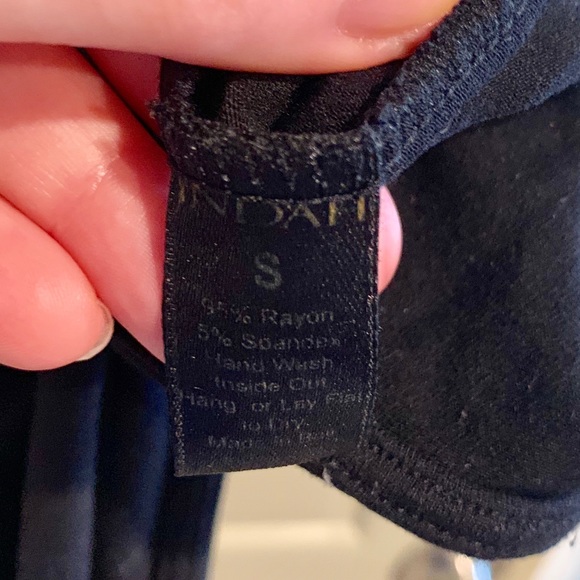 Indah Black Long-Sleeves High-Low Bodycon Dress - Picture 4 of 5